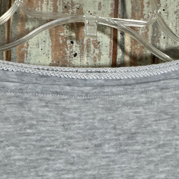 Caracilia Gray V Neck Extra Large Sweatshirt - Picture 7 of 10